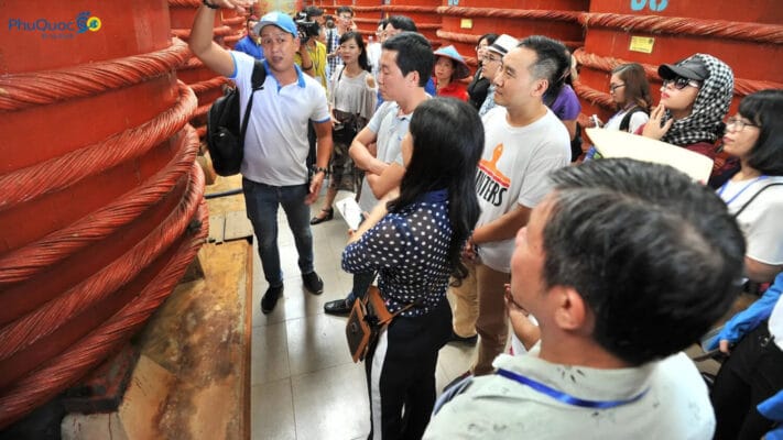 Trải nghiệm tham quan nhà thùng nước mắm cốt truyền thống tại Phú Quốc