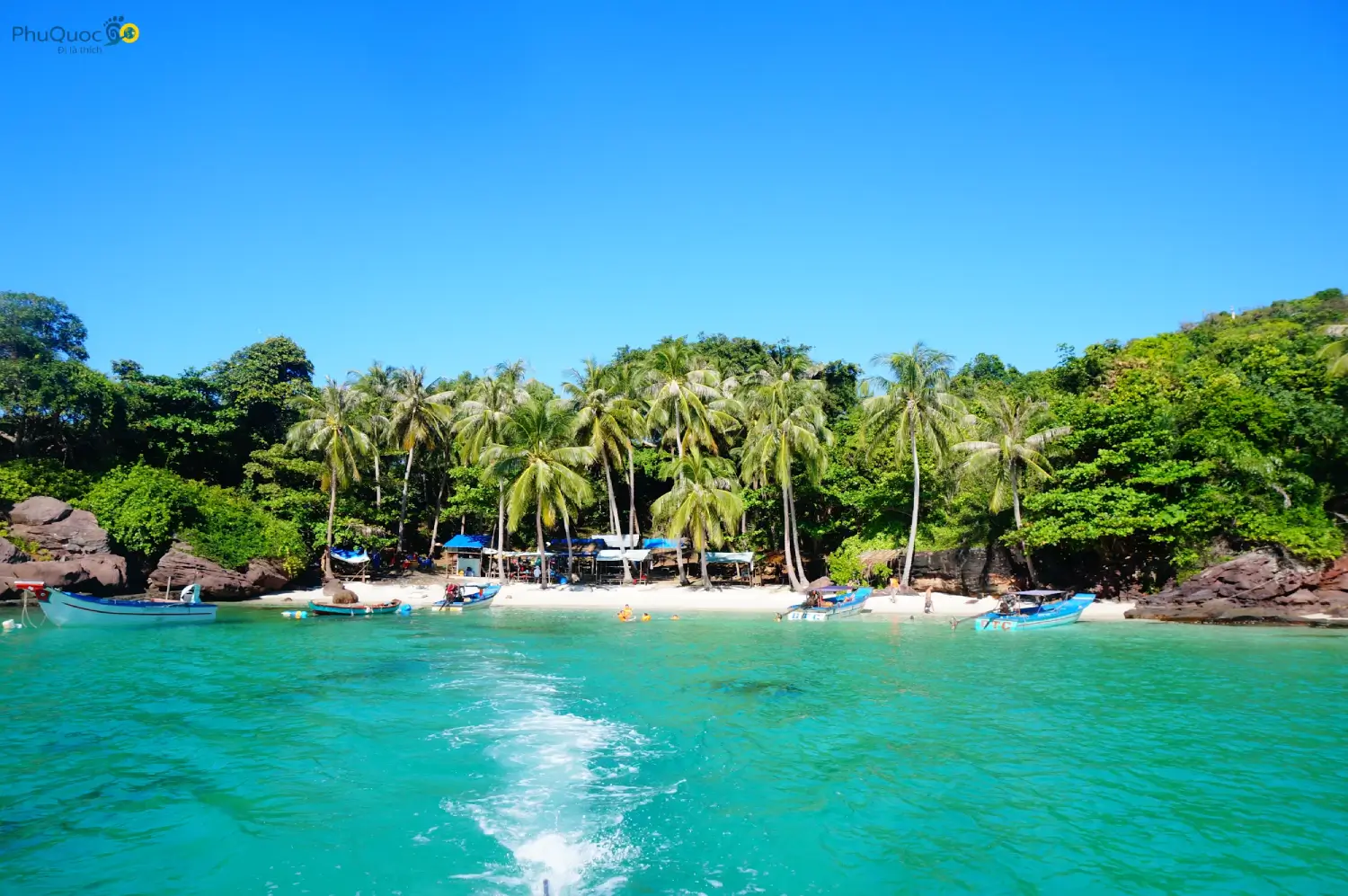 Hon Mong Tay Island in Phu Quoc with emerald-green seawater and white sand