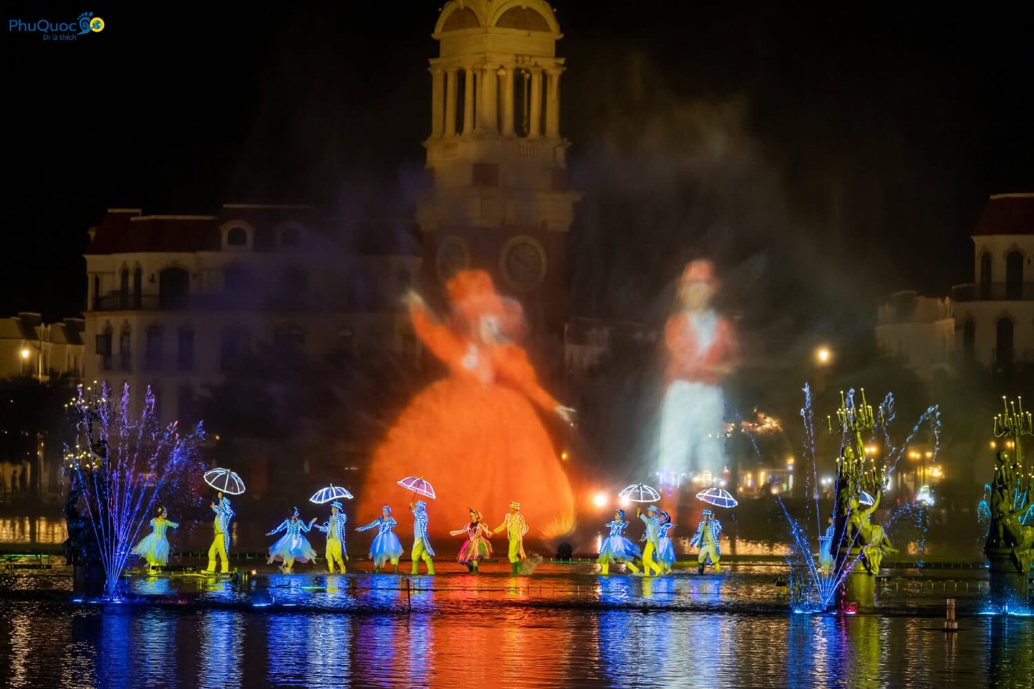 Show nhạc nước Sắc Màu Venice tại Hồ Tình Yêu Grand World Phú Quốc diễn ra ngay sau show thực cảnh