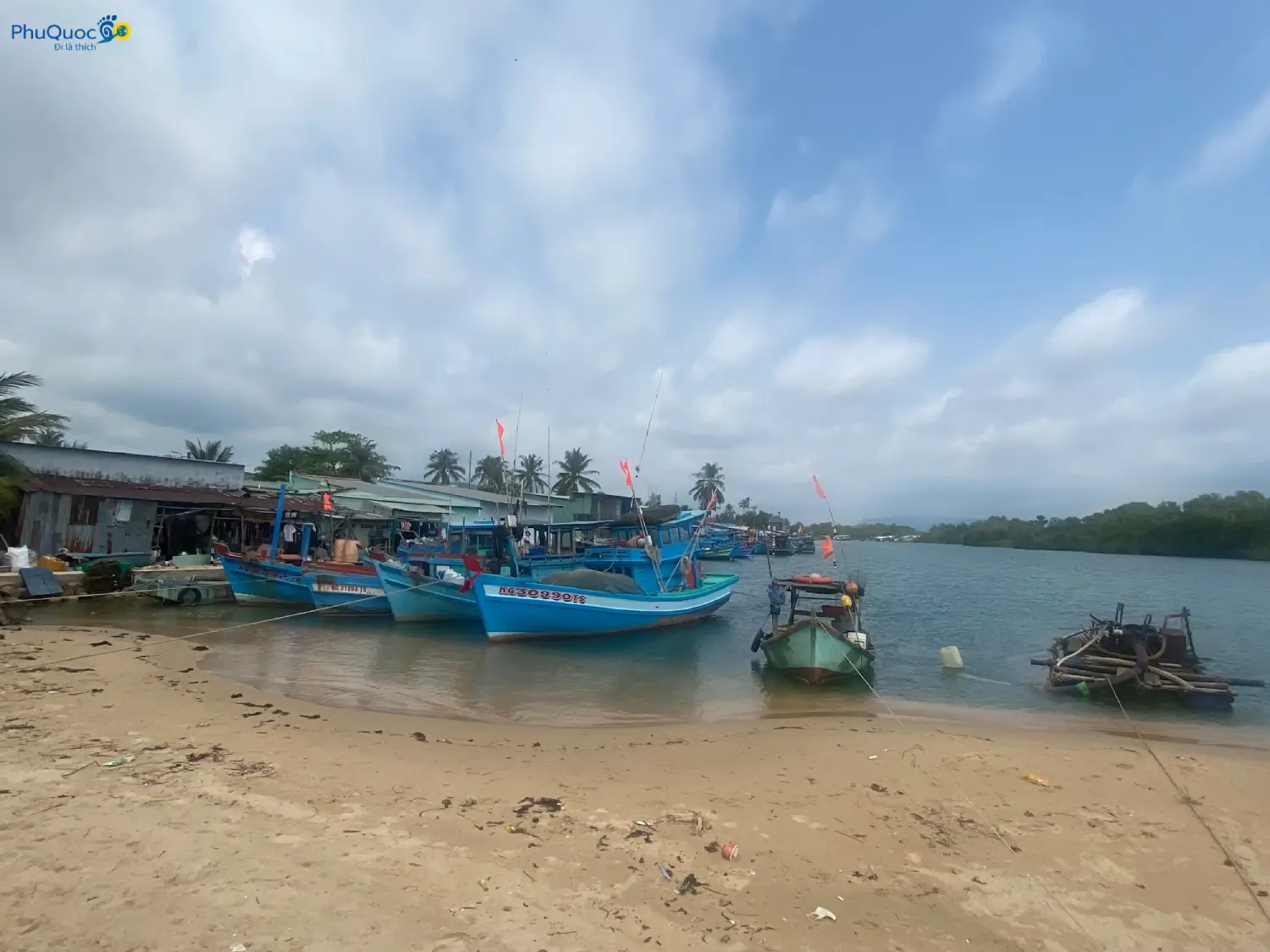 Cua Can fishing village and river life of Phu Quoc locals