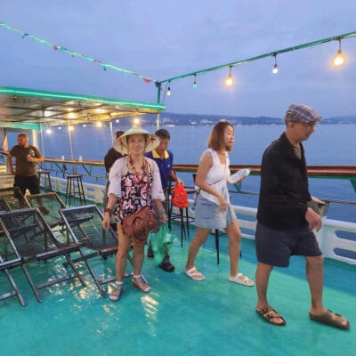 Real photos of customer 윤아영 joining Phu Quoc squid fishing tour
