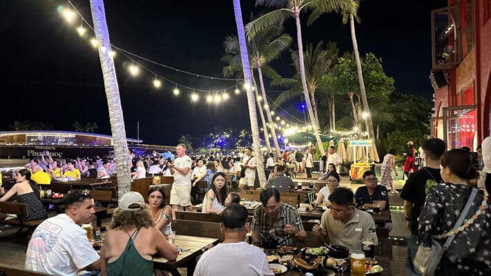 Hình ảnh thực tế đi Combo Sun Bavaria và Symphony of the Sea Phú Quốc của khách hàng Wenxin Su